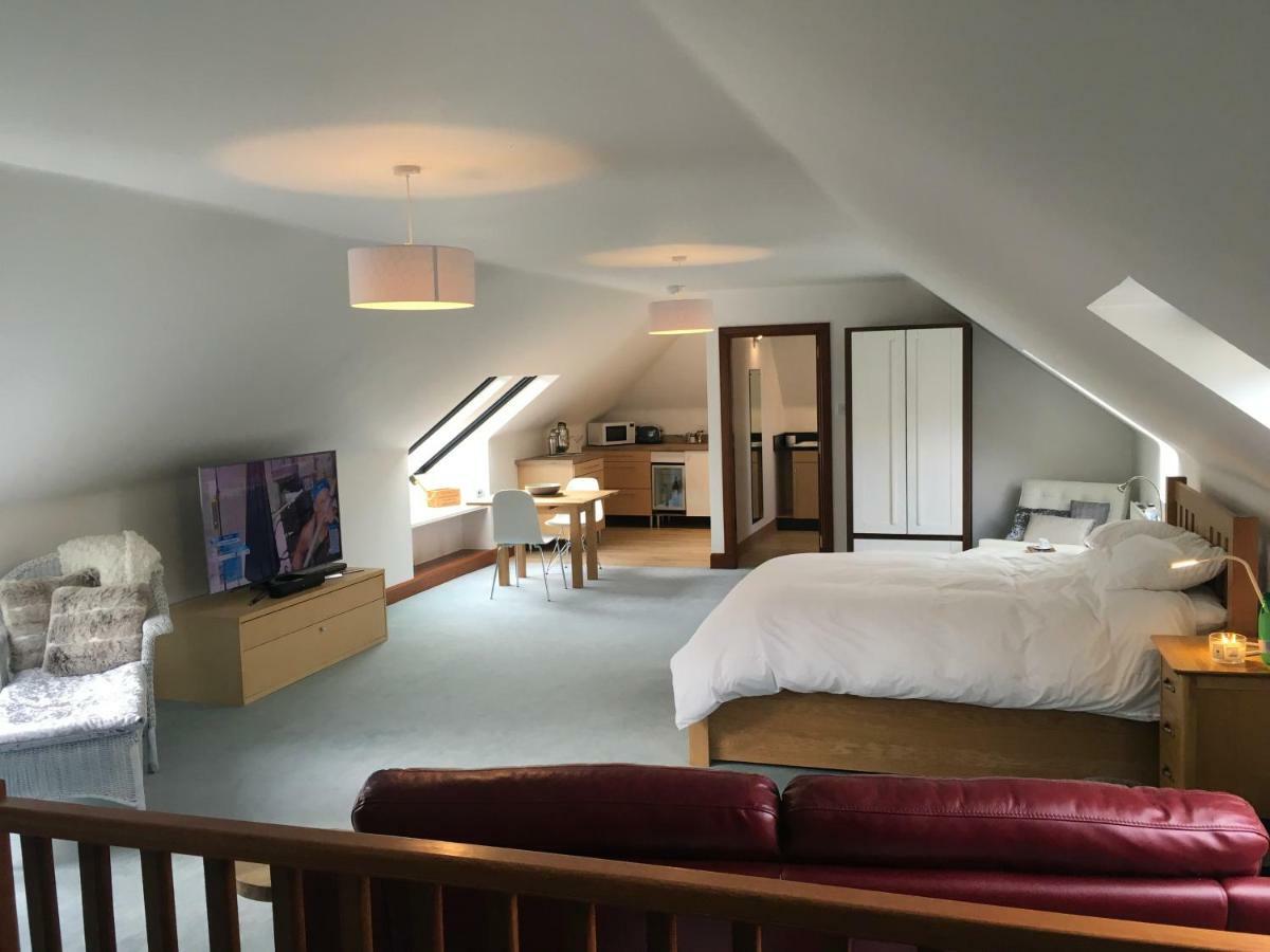 The Suite At Scarbuie Ballater Bagian luar foto