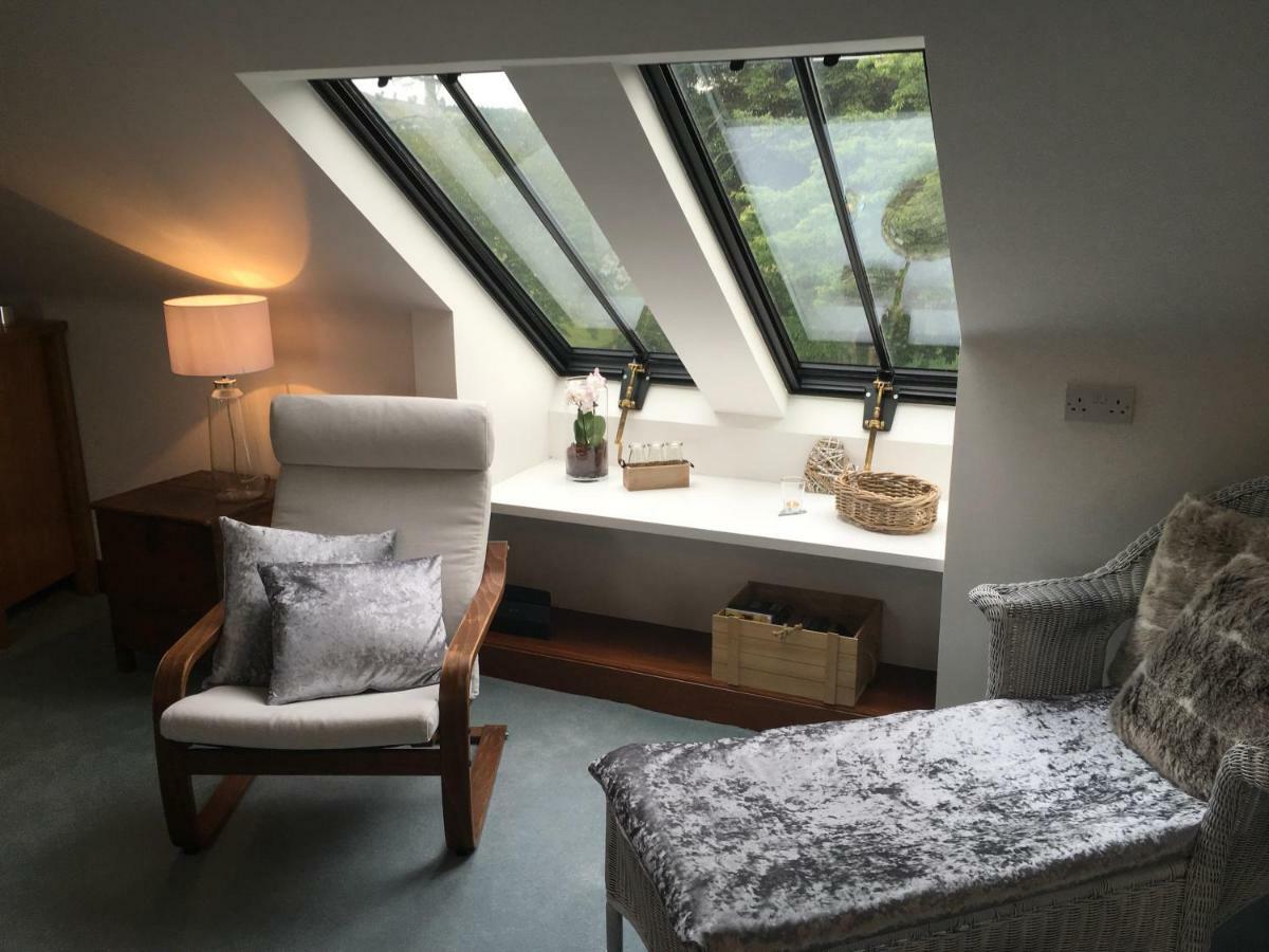 The Suite At Scarbuie Ballater Bagian luar foto