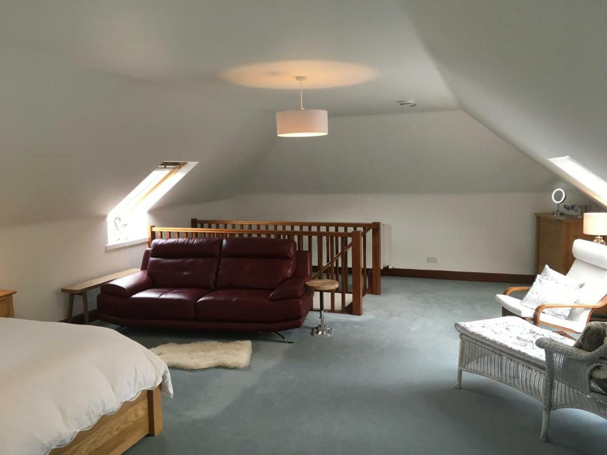 The Suite At Scarbuie Ballater Bagian luar foto